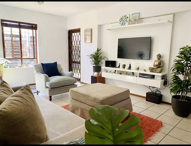 2 BEDROOM APARTMENT SOLD IN BRYANSTON
